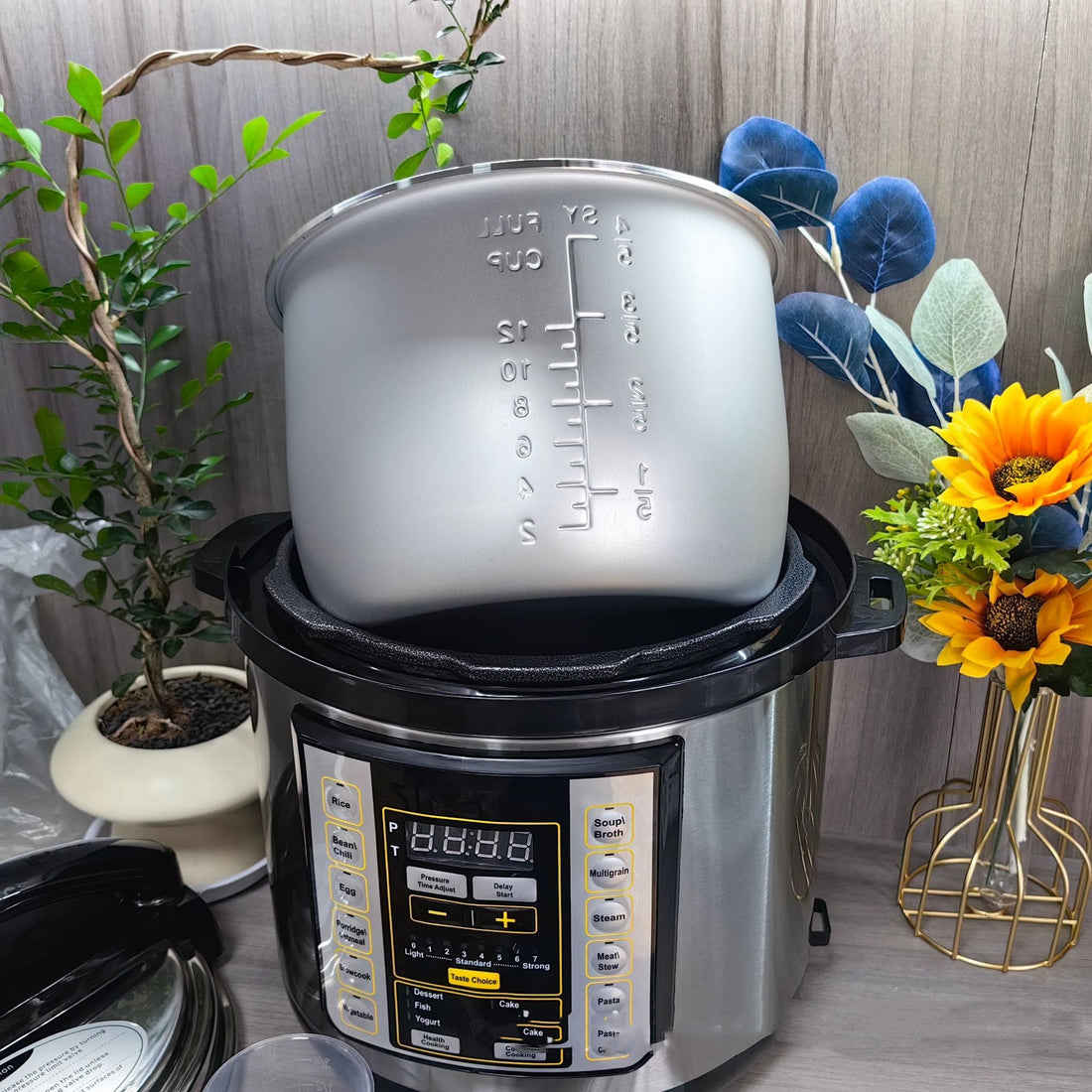 1.59 gal Multi Functional Electric Pressure Cooker Large Capacity
